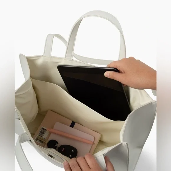 NWT Bride white bridal vacation honeymoon tote bag - Picture 7 of 12